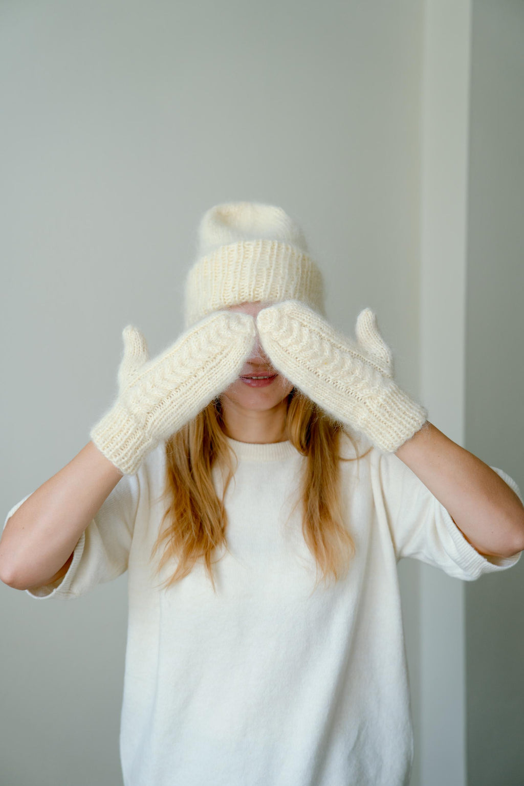 Chunky Mohair Knit Beanie: Fluffy Winter Hat