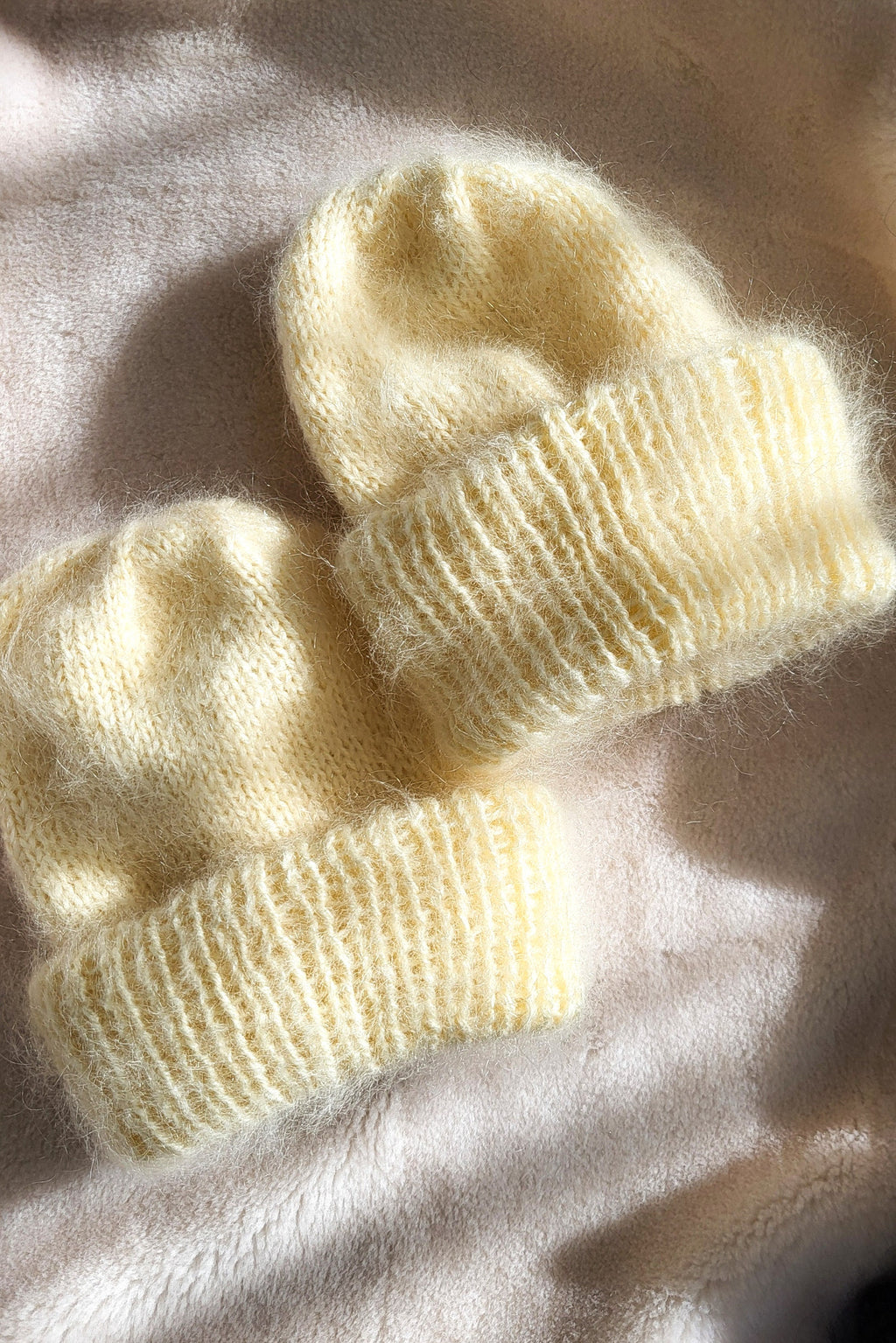 Chunky Mohair Knit Beanie: Fluffy Unisex Winter Hat.Mohair mittens.