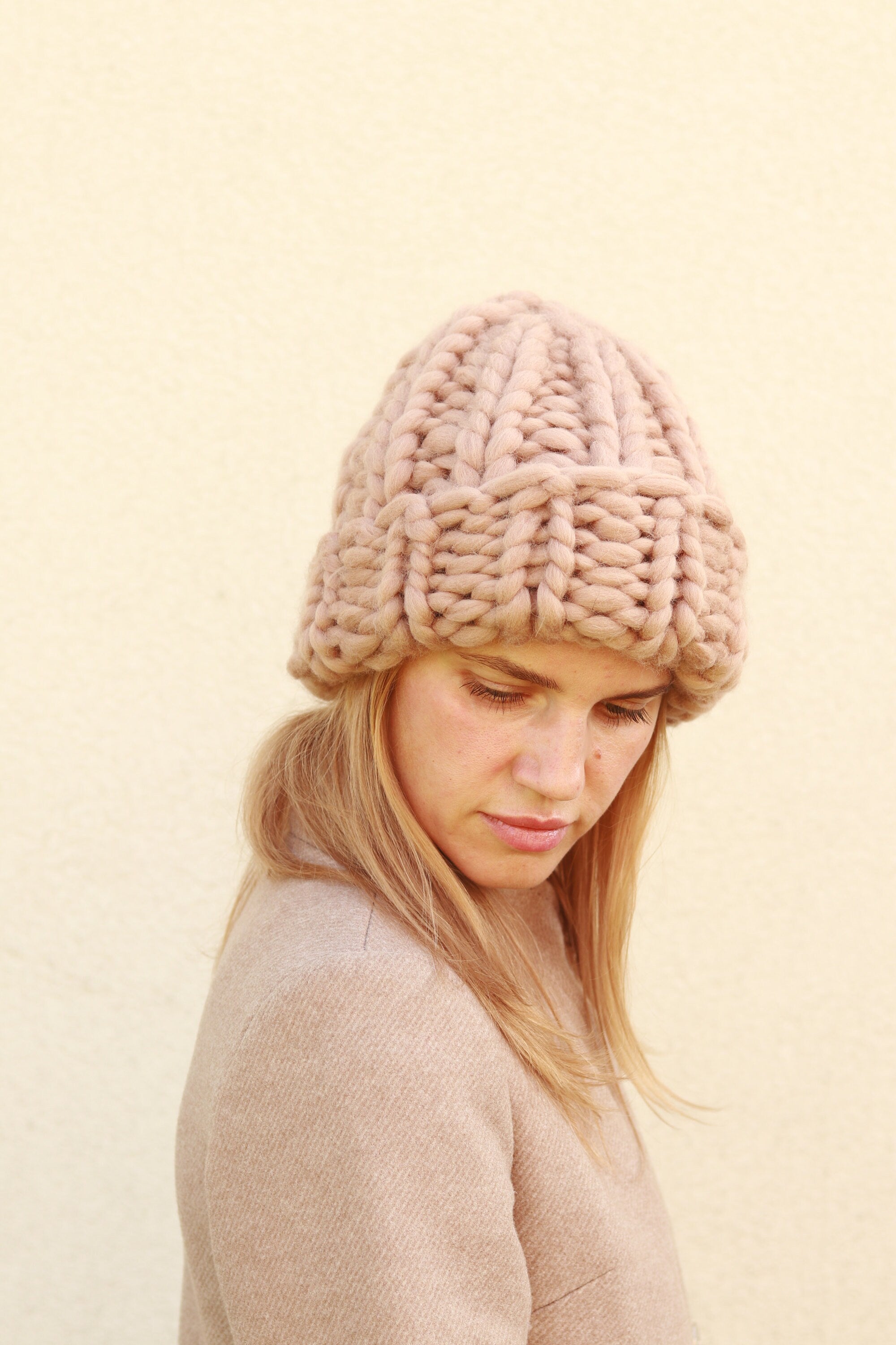 Chunky Knit Merino Wool Beanie: Unisex Winter Hat